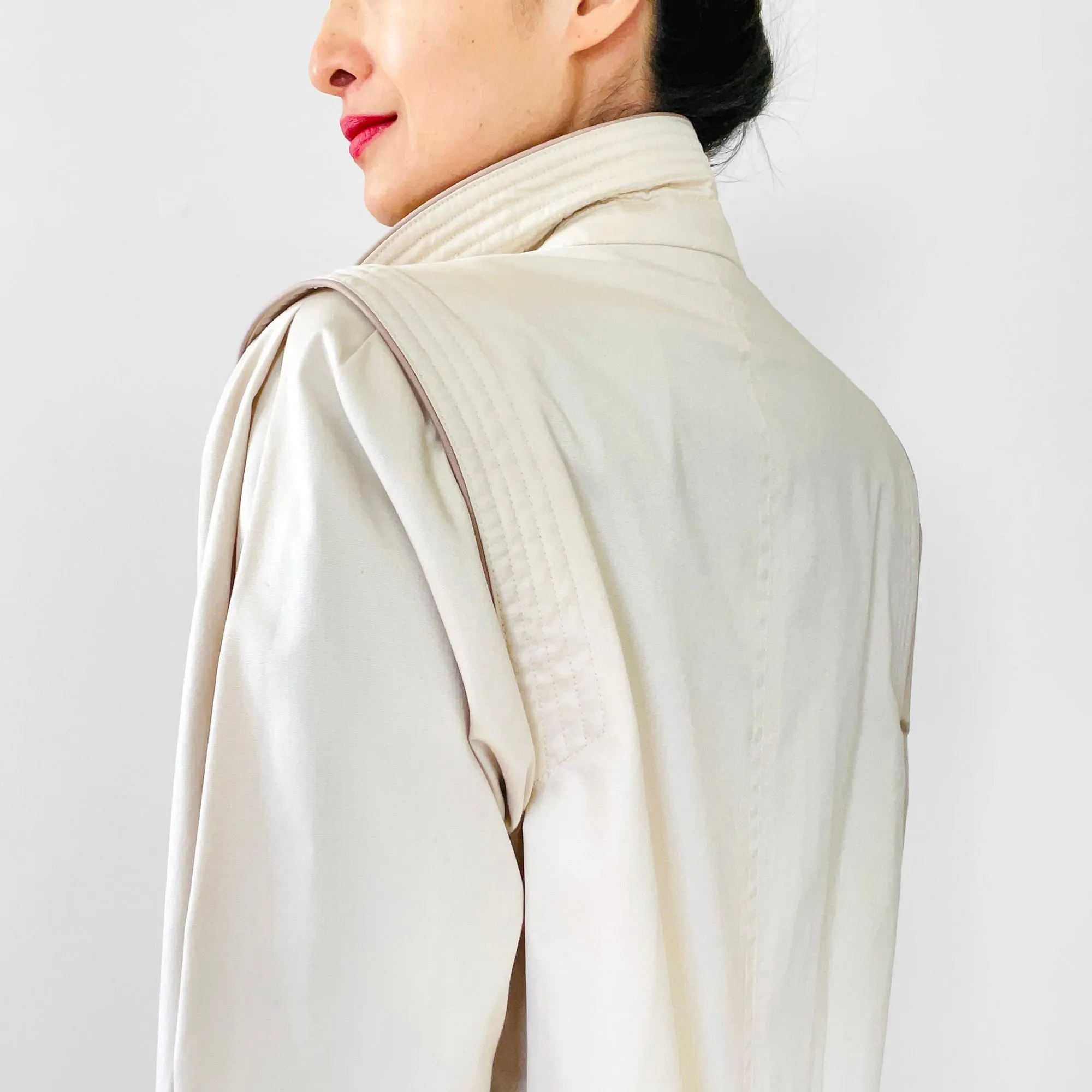1970s Piped High-Collared Spring Trench Coat