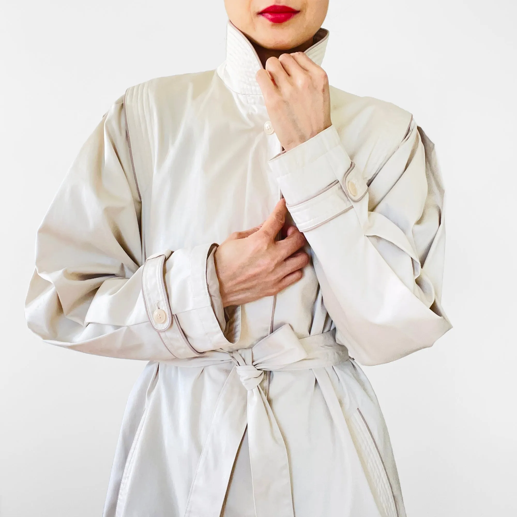 1970s Piped High-Collared Spring Trench Coat