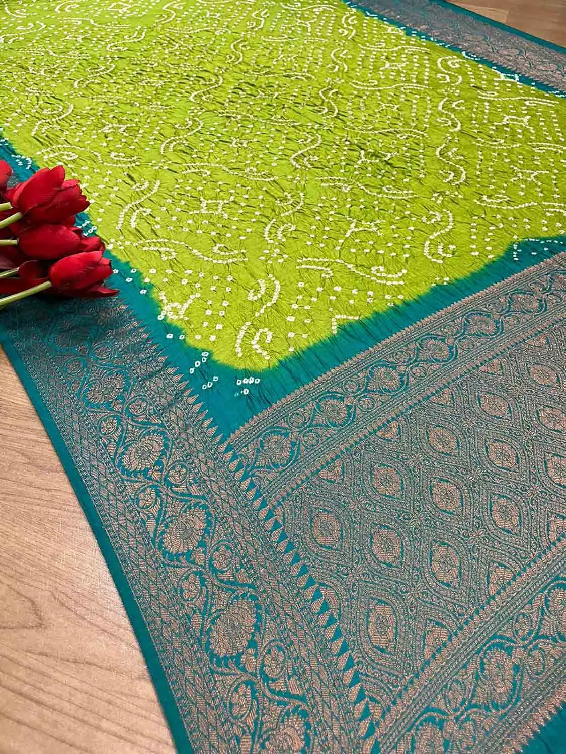 Green Bandhani Kanjeevaram Border Silk Dupatta - Pure Elegance