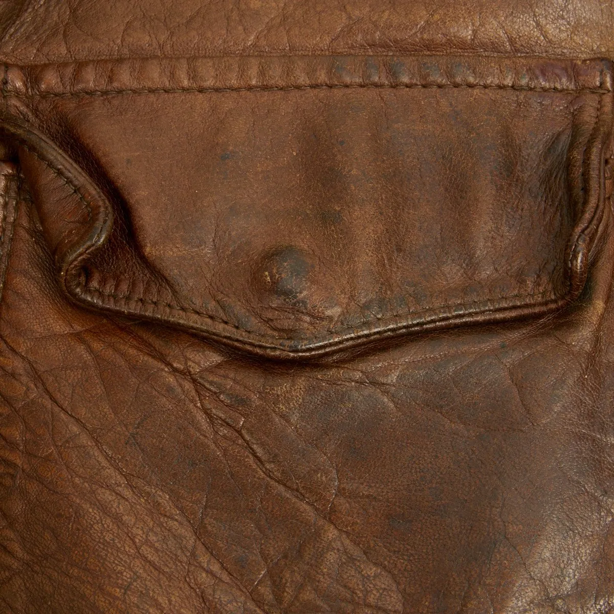 Original U.S. WWII B-17 Bomber Hells Belle Named A-2 Flight Jacket (Size 40)
