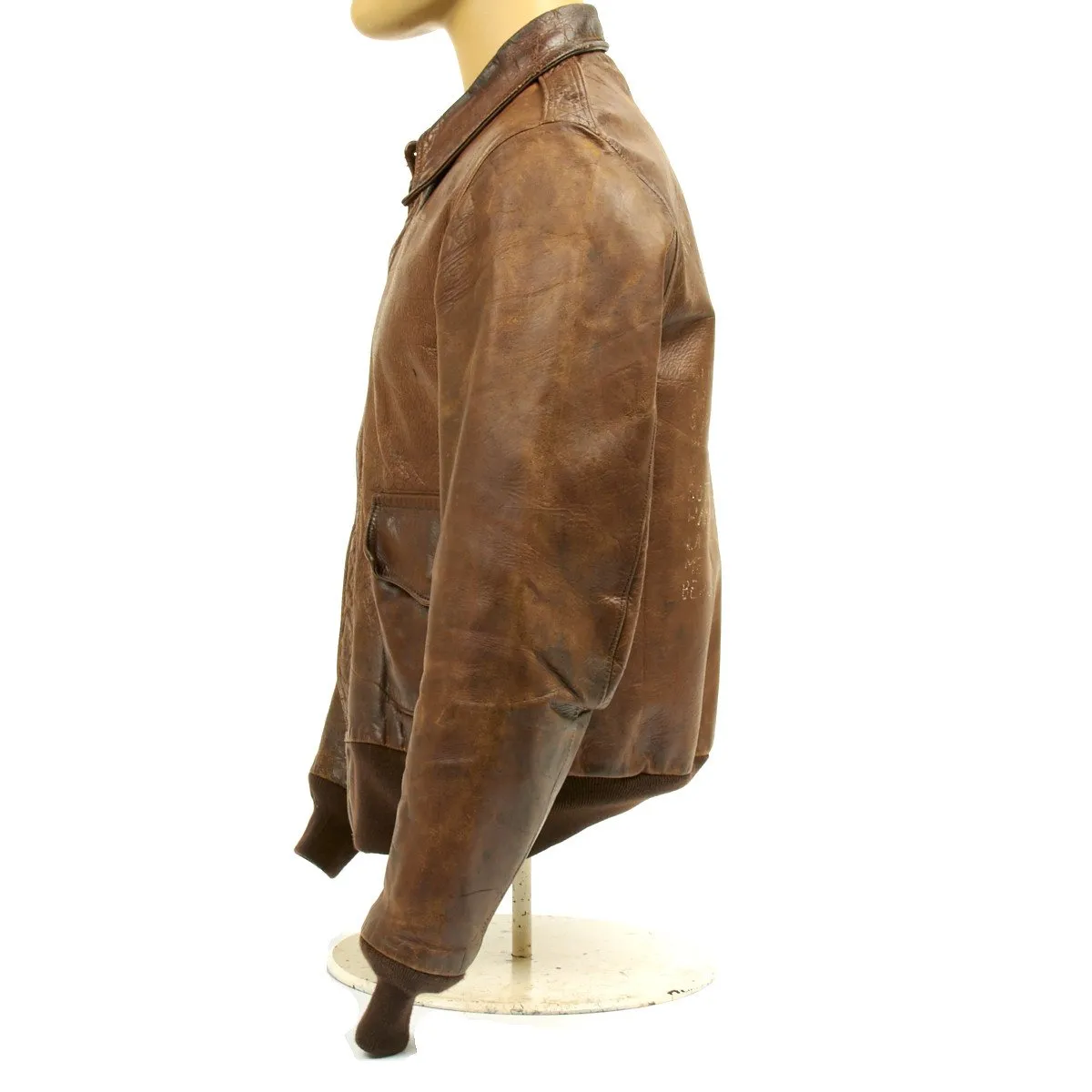 Original U.S. WWII B-17 Bomber Hells Belle Named A-2 Flight Jacket (Size 40)