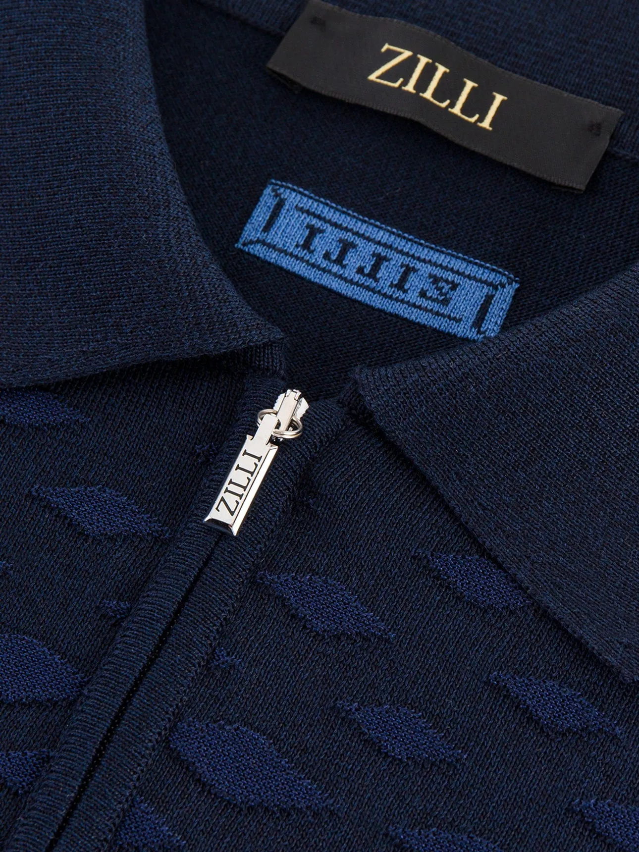 Short Sleeve Zipped Polo with Diamond Pattern