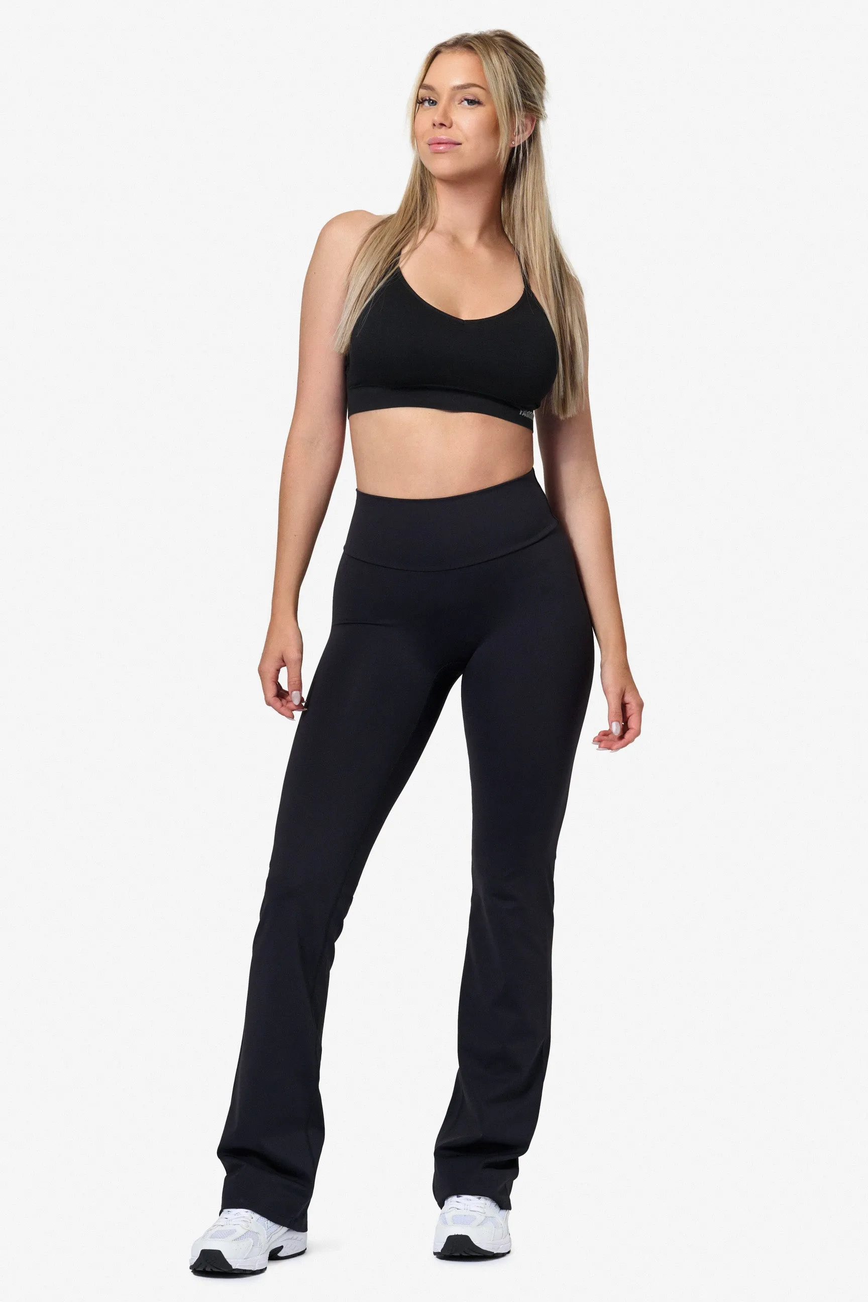 Signature Flared Leggings